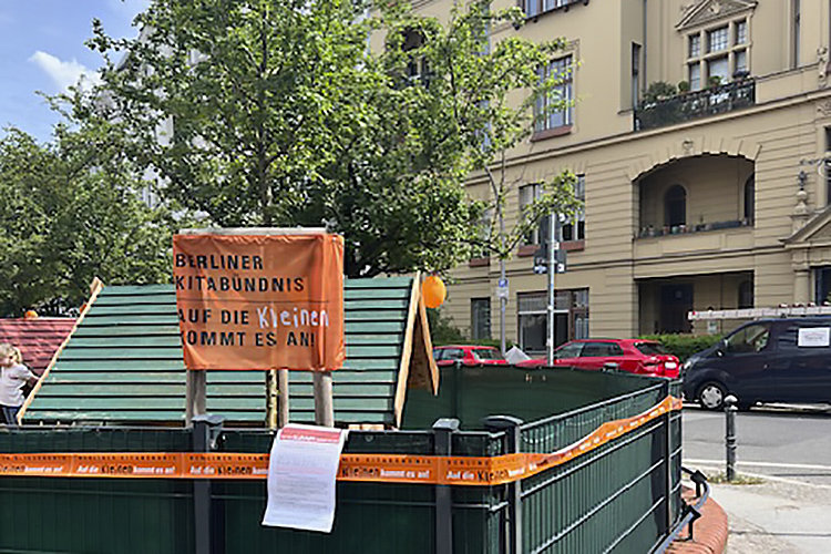 Aktionswoche 2024 "Berlin wird orange!" des Berliner Kitabündnisses (© Christian Handke)