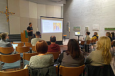 Ev. Kitaverband Mitte-West: Info-Veranstaltung für Mitarbeitende über das Projekt Jobrad (© Lena Nowak)