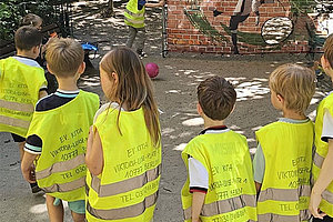 Ev. Kita Viktoria-Luise-Platz: Trikottag zur Fußball-WM, 23. Juni 2026 (© Stefanie Leipholz)