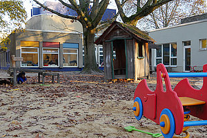 Ev. Kita Wunderhaus: Außenbereich (© Susanne Stöhr)