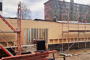 Neubau der Ev. Kita Regenbogenland: Zwei Tage später – Deckeneinzug, 9.1.2025 (© Andreas Kaul)
